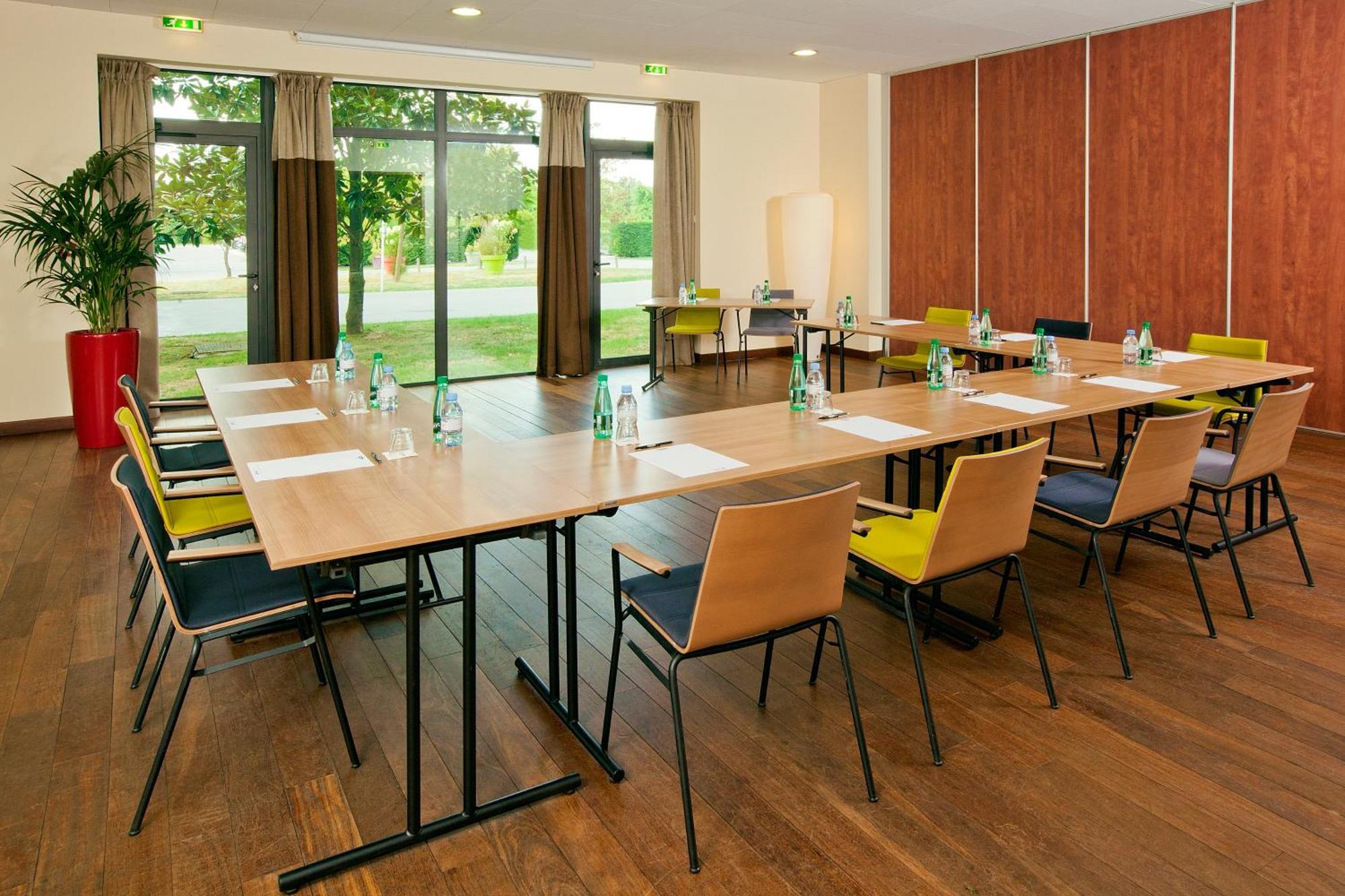 Residhome Suites Paris Senart Lieusaint  Exterior photo